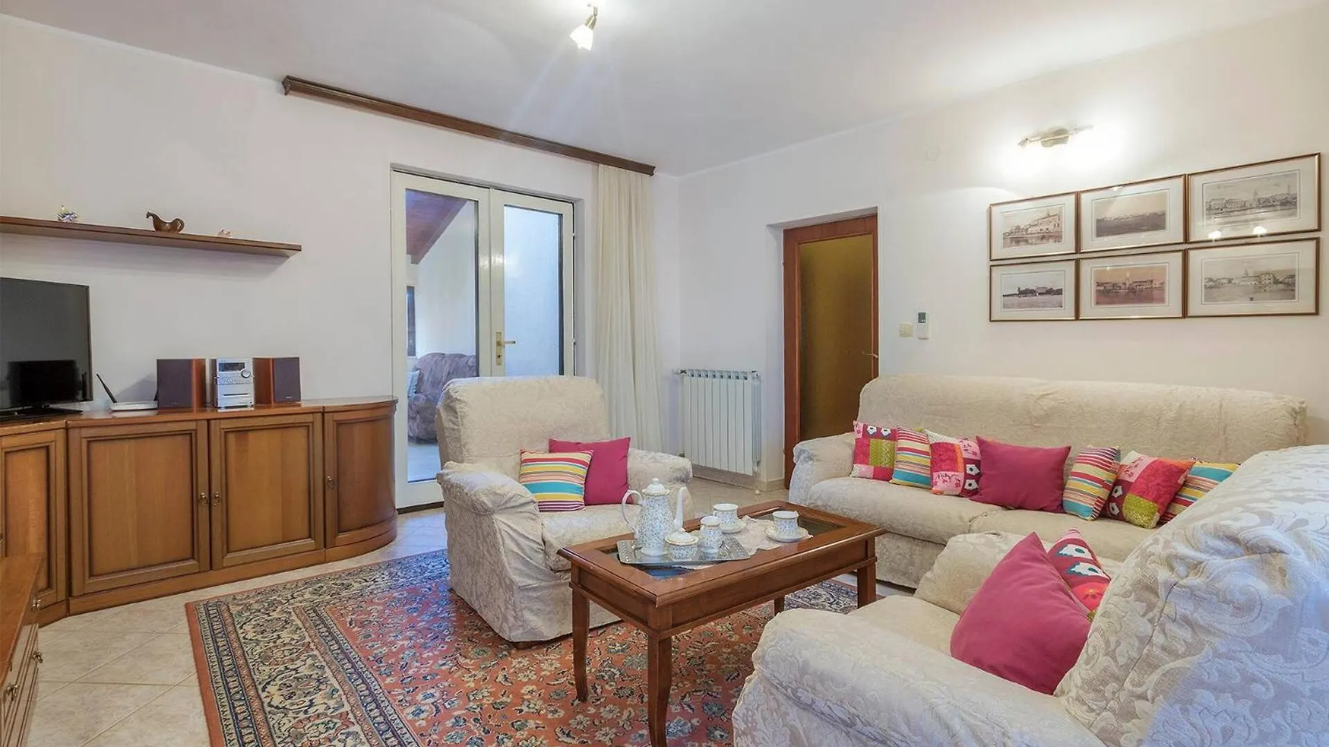 Modern, Affordable And Nicely Decorated - Paradise Pula Croacia
