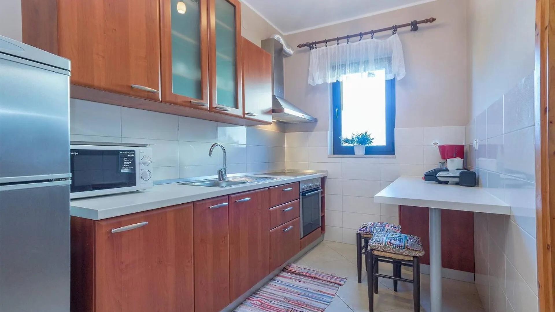 Modern, Affordable And Nicely Decorated - Paradise Pula 0*,