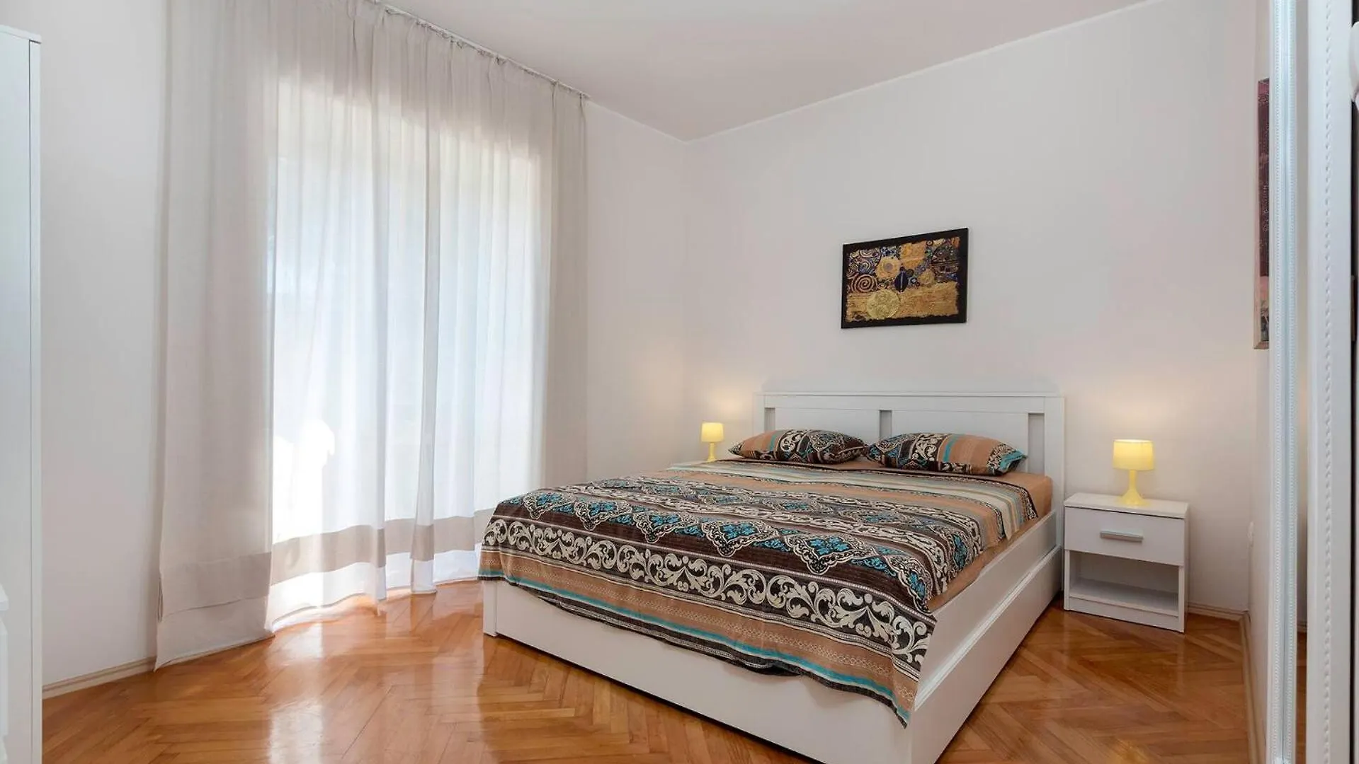 Pensión Modern, Affordable And Nicely Decorated - Paradise Pula