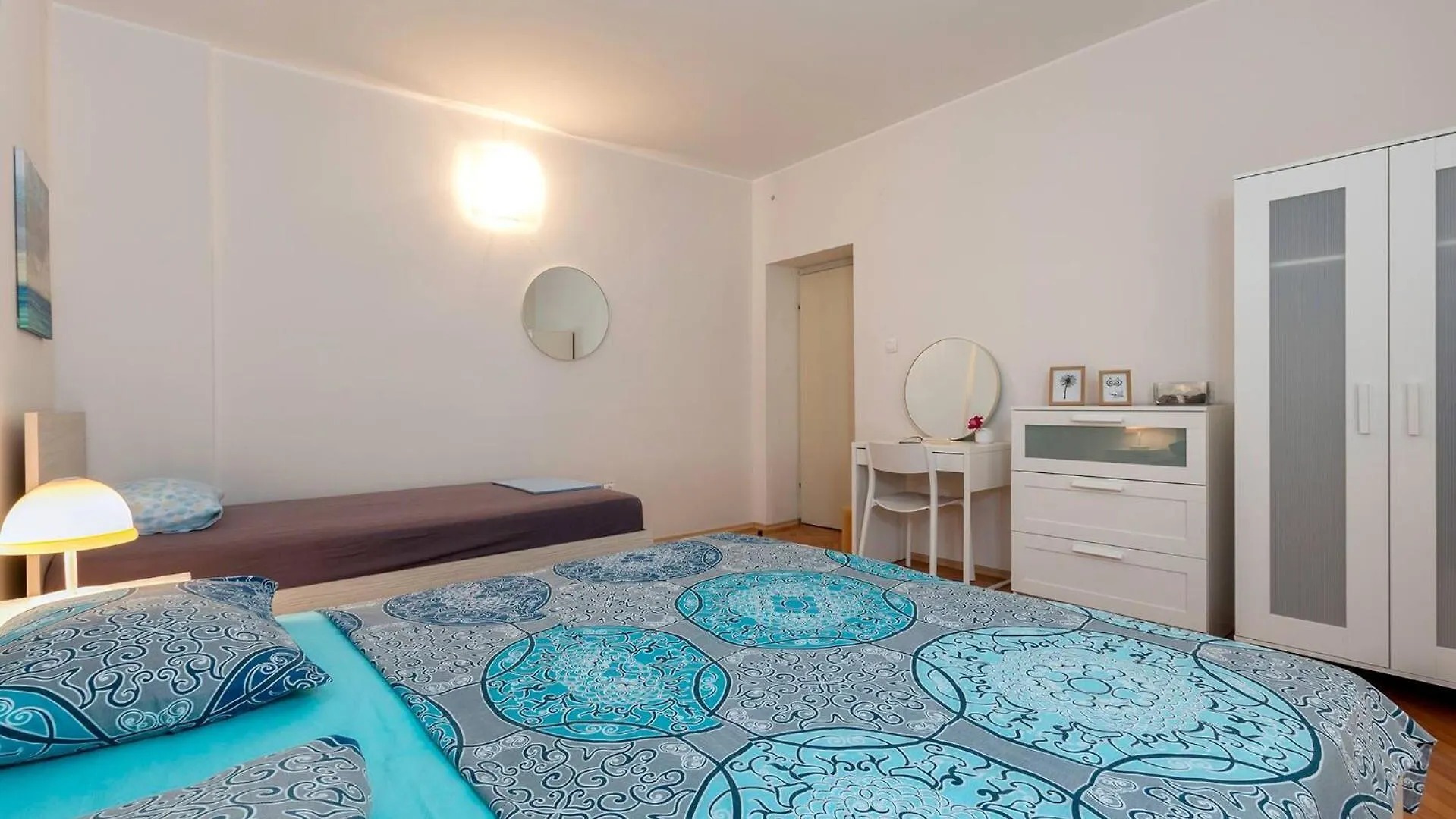 Modern, Affordable And Nicely Decorated - Paradise Pula